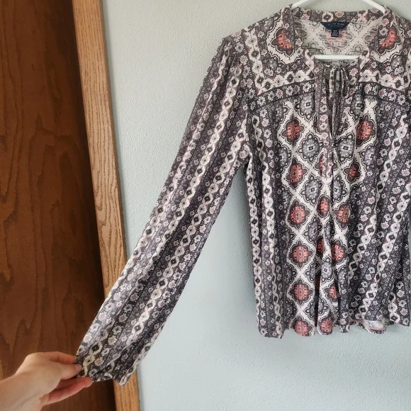 Lucky Brand Long Sleeve Top - Picture 2 of 10
